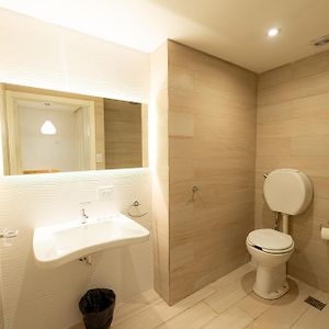 Habitación Cuádruple Adaptada para Discapacitados